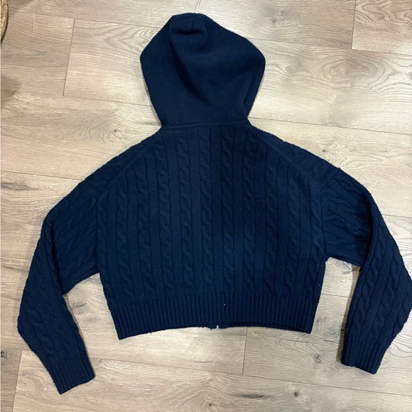 Aritzia Cable-Knit Zip Up Hoodie - Octavia - Picture 5 of 7